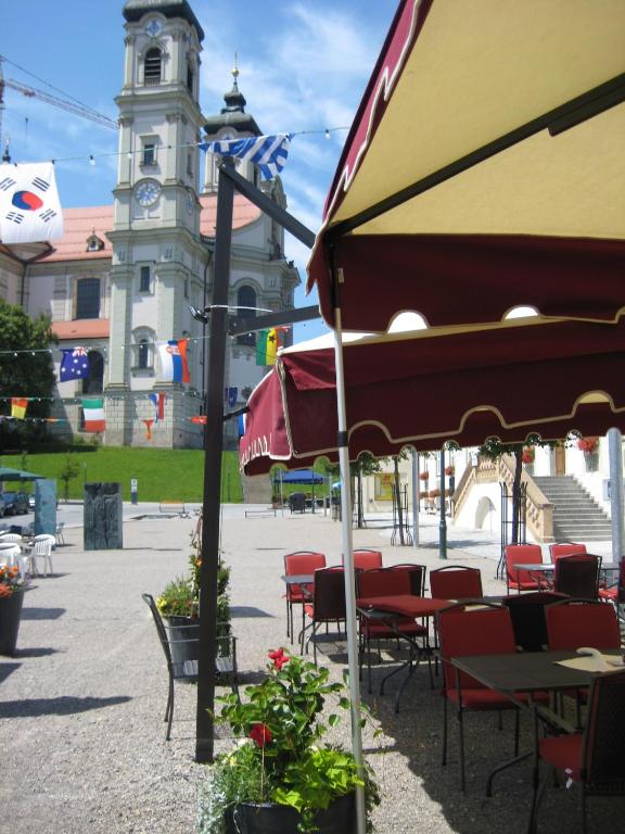 Restaurace v ubytování AKZENT Brauerei Hotel Hirsch