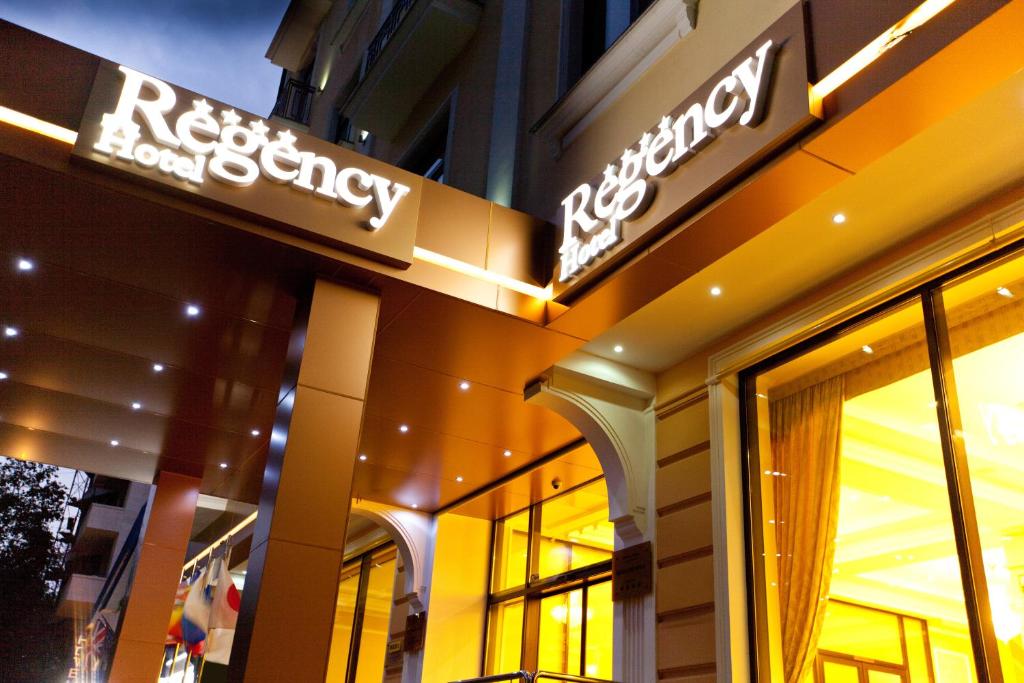 Certifikát, hodnocení, plakát nebo jiný dokument vystavený v ubytování Regency Hotel