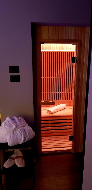 Postel nebo postele na pokoji v ubytování Leoni Hotel & Private Spa