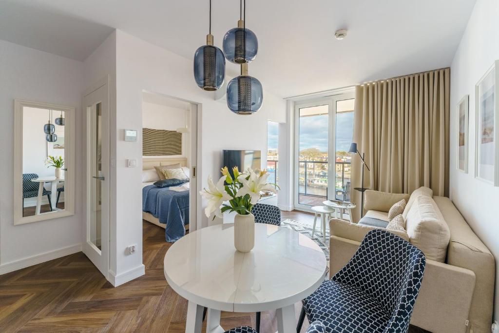 Posedenie v ubytovaní Apartamenty Lighthouse Mrzeżyno