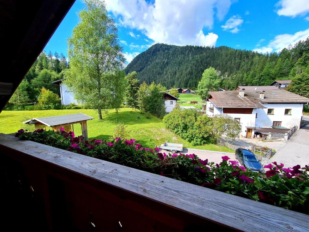 Nespecifikovaný výhled na hory nebo výhled na hory při pohledu z apartmánu