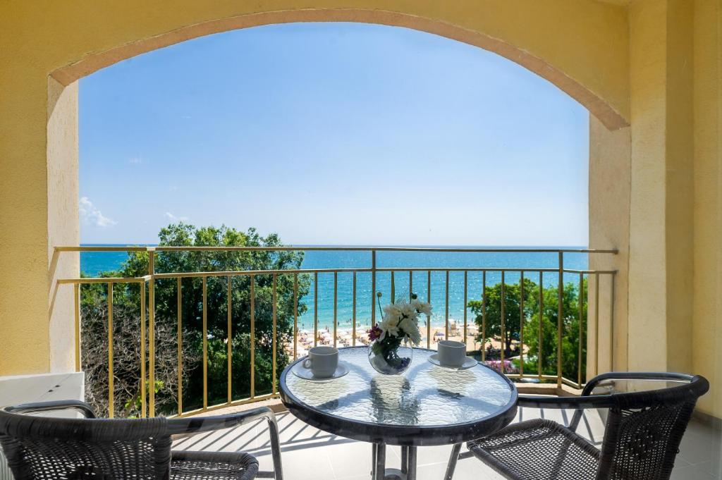 Deluxe Double Room with Sea View