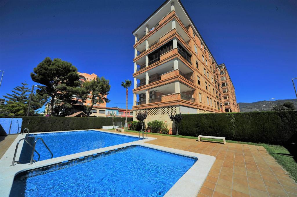Bazén v ubytování Apartamento Cumbremar superior Orange Costa nebo v jeho okolí
