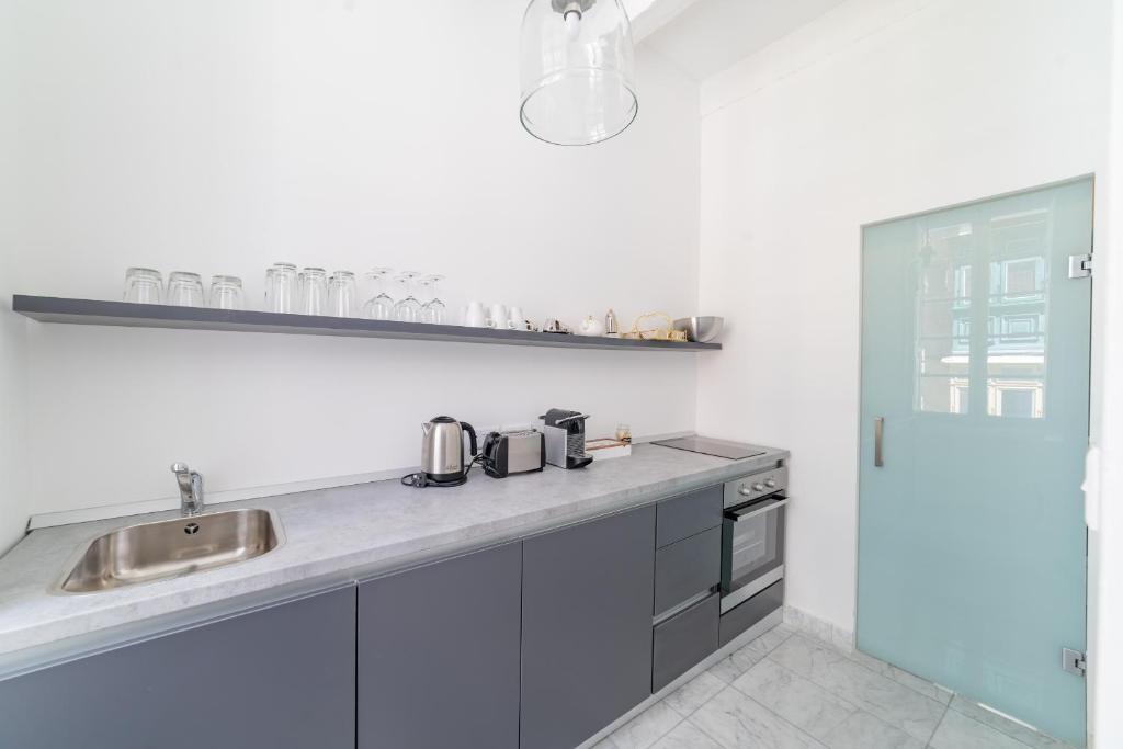 Carmelita Valletta - 5