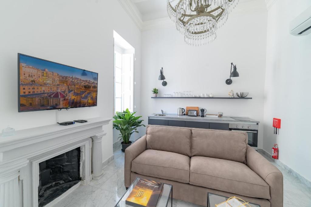 Carmelita Valletta - 8