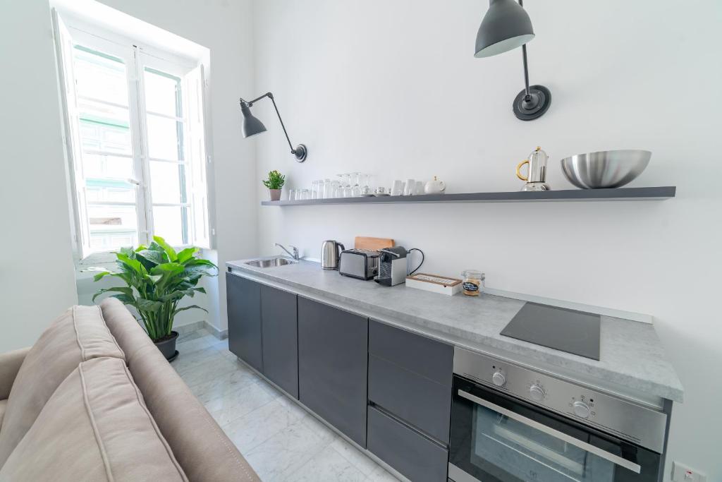 Carmelita Valletta - 11