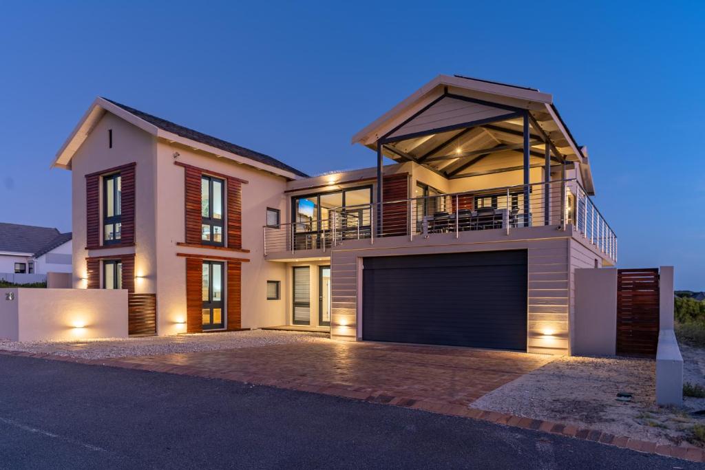 Hermanus Beach House at CShine, Hermanus (updated prices 2024)