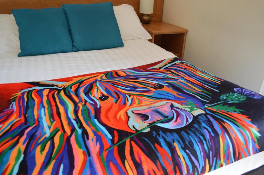 Hunters Lodge Hotel - Standard Double Room With Shower