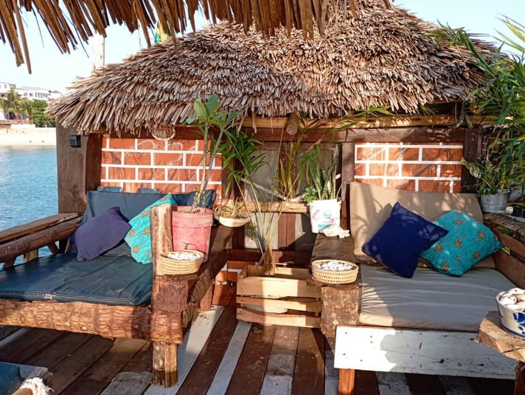 Dreamer’s Island Floating bungalows