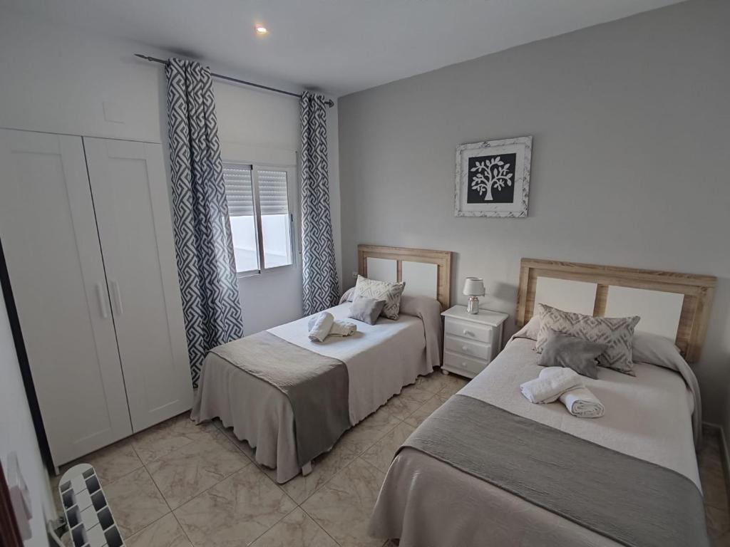 Casa Fregenal Centro R&S - Huis Met Vier Slaapkamers