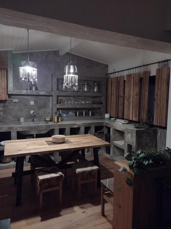 Valentine's House - 11