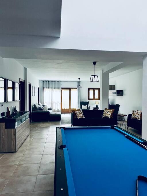 The swimming pool at or close to Lovely Casa Sueños, heated pool x snooker table