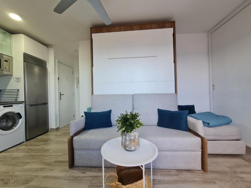 Posezení v ubytování Acogedor estudio en Candelaria en primera línea de mar