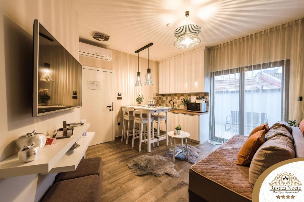 Rustica Nocte Boutique Apartments - Deluxe Appartement Met Twee Slaapkamers Met Terras