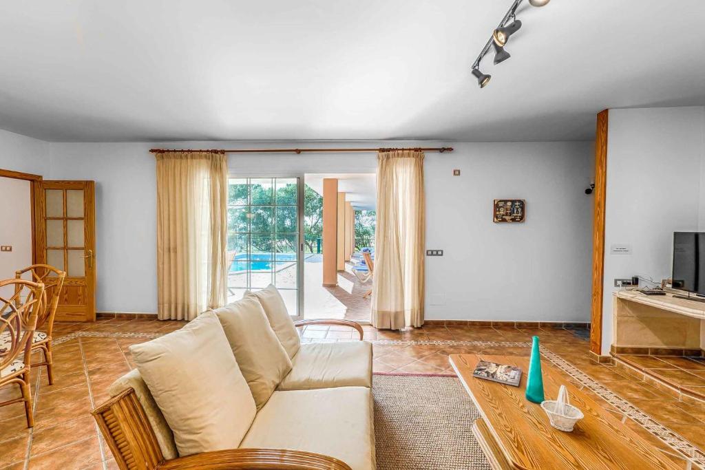 Villa Agua Marina, Binibeca – Updated 2023 Prices