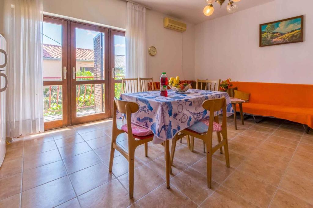 Fotografia z galérie ubytovania Apartments in Selce 39190 v destinácii Selce