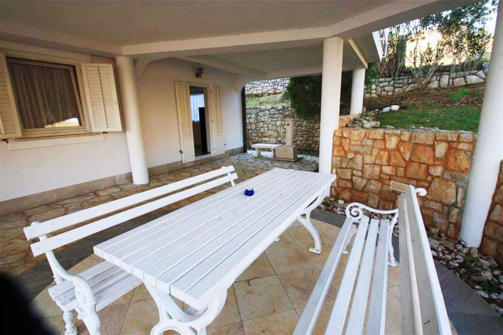Balkón alebo terasa v ubytovaní Apartments in Rabac 39139