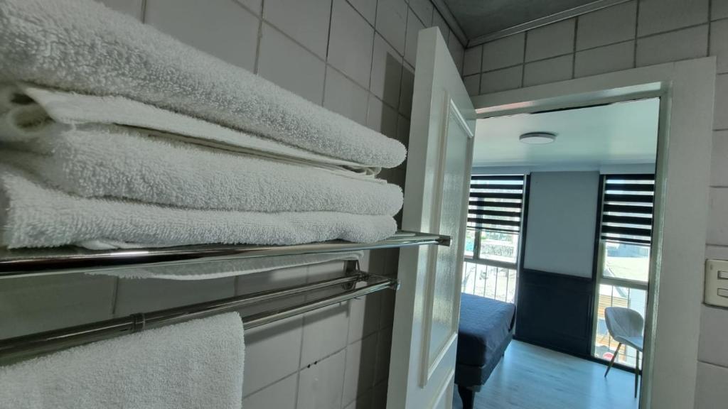 Kuchyň nebo kuchyňský kout v ubytování Hotel Asturias