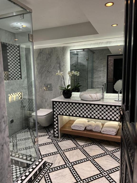 Koupelna v ubytování Palais De Fès Suites & Spa