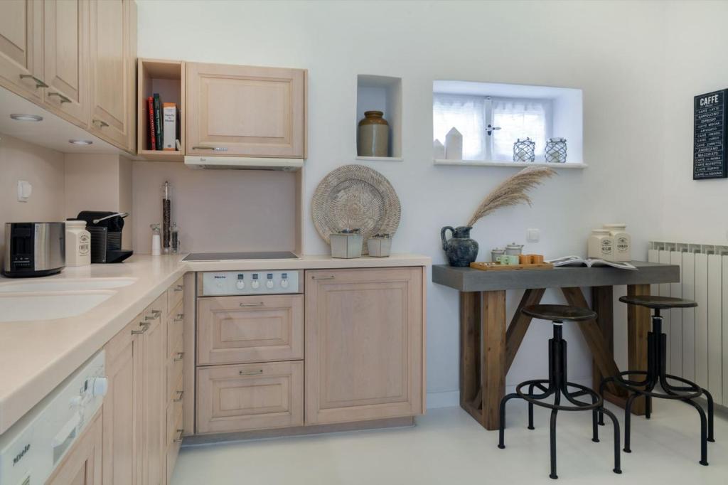 She Mykonos - The Residency - 17