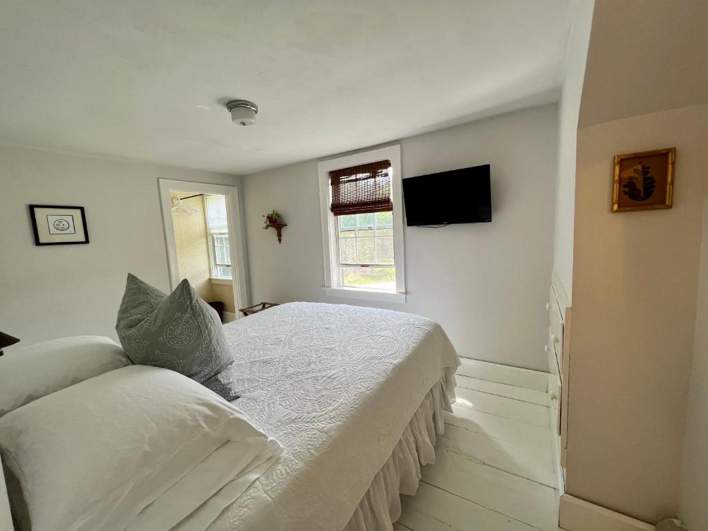 The Griff Inn - Standard Queen Room