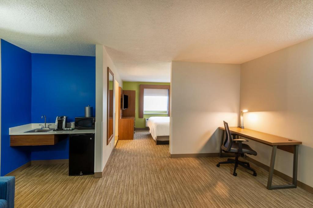 Holiday Inn Express Vermilion by IHG - Suite King Con Sofá Cama