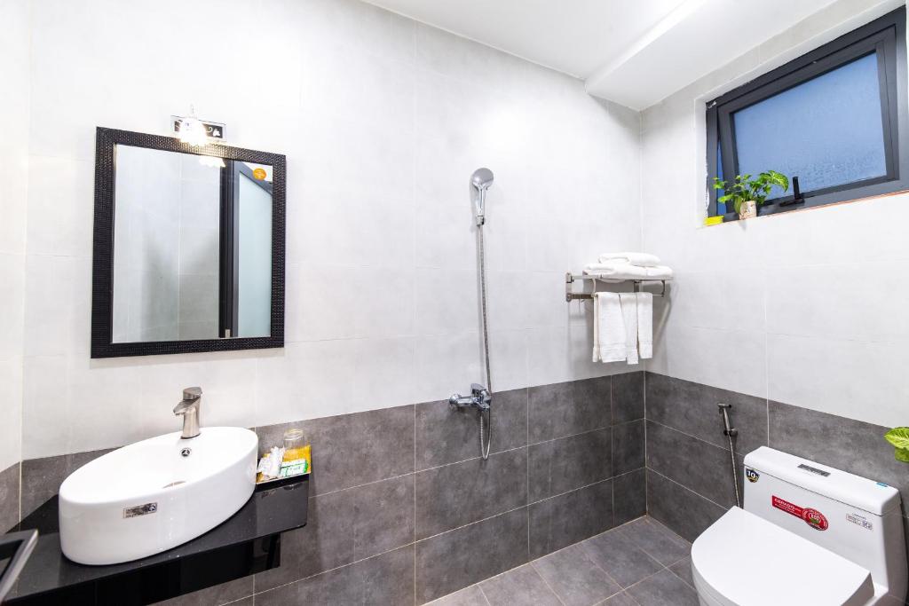 Phòng tắm tại Đà Lạt Cao Nguyên Hotel