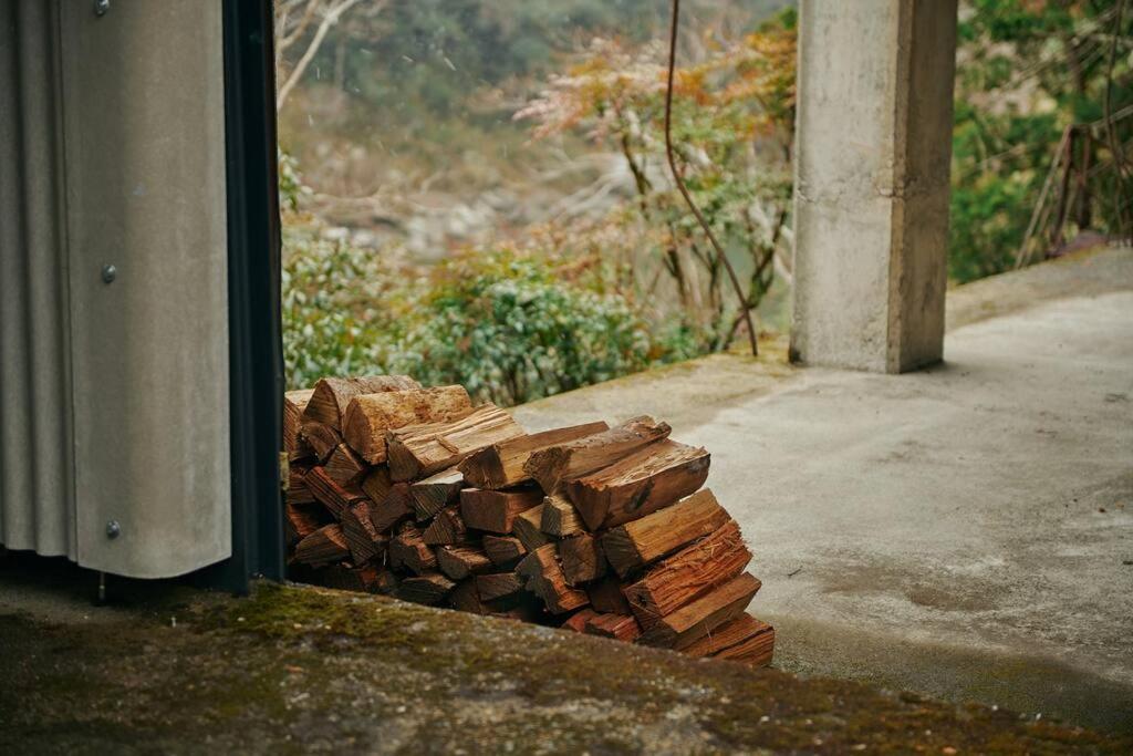 Fotografie z fotogalerie ubytování 目の前が吉野川・雨天でも屋外体験ができる絶景の一軒家 v destinaci Ōtakuchi