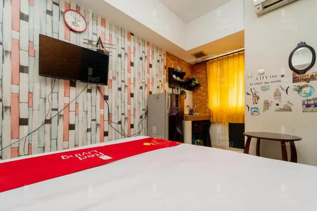 RedLiving Apartemen Green Lake View Ciputat - Pelangi Rooms 3 Tower E - Estudio Doble Deluxe