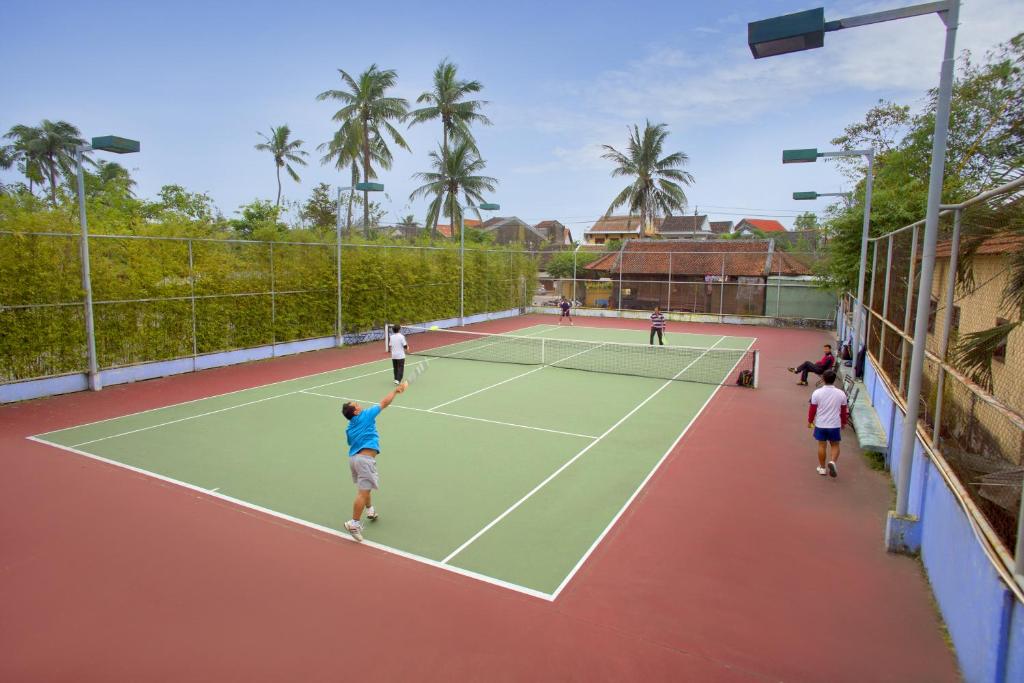 Instalaciones para jugar a tenis o squash en HOI AN HISTORIC HOTEL o alrededores