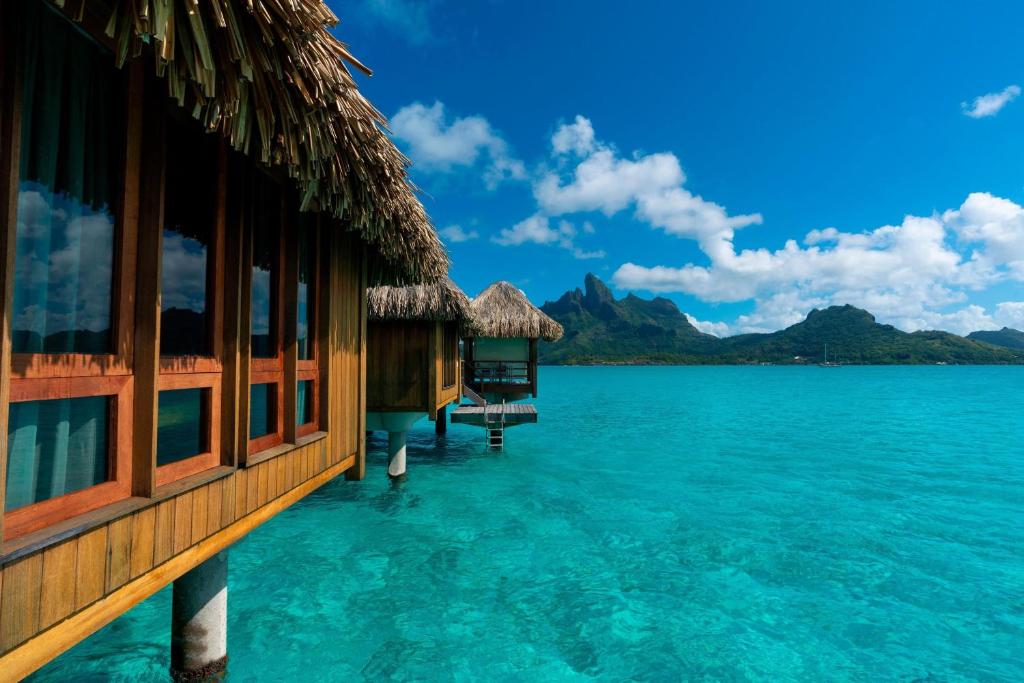 The St. Regis Bora Bora Resort - Overwater Deluxe Villa, Island View