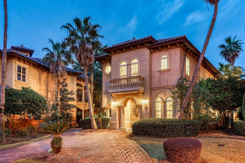 Oasis at St Tropez, Destin (updated prices 2024)