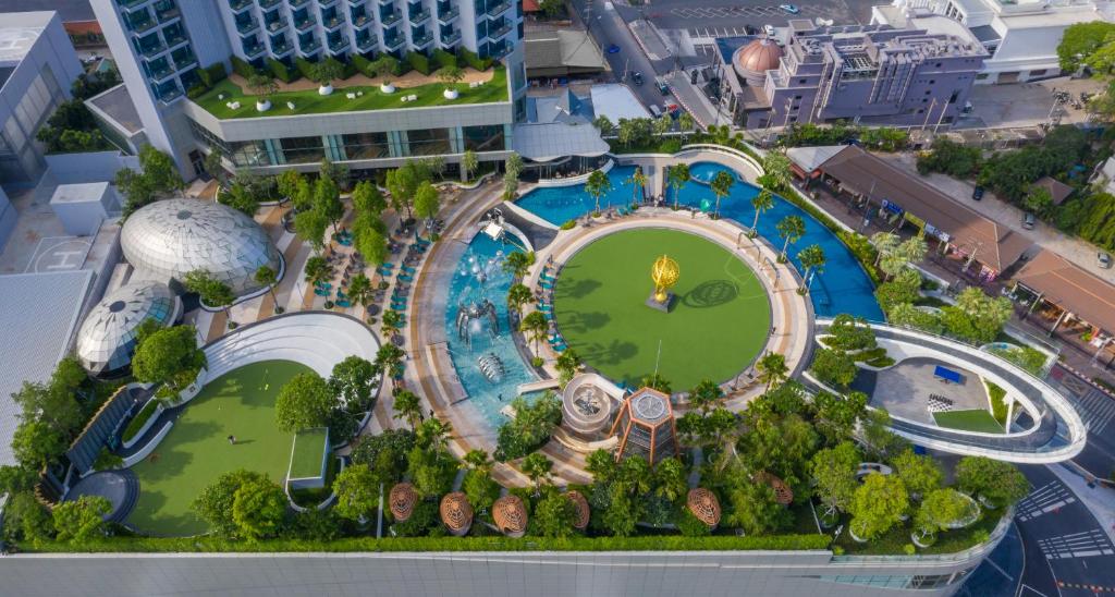 an overhead view of a park in a city at Grande Centre Point Pattaya in Pattaya