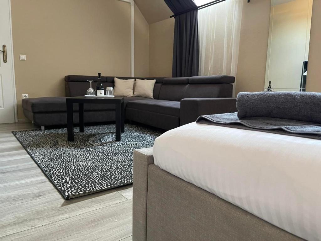 Posedenie v ubytovaní Végvári Hotel Eger