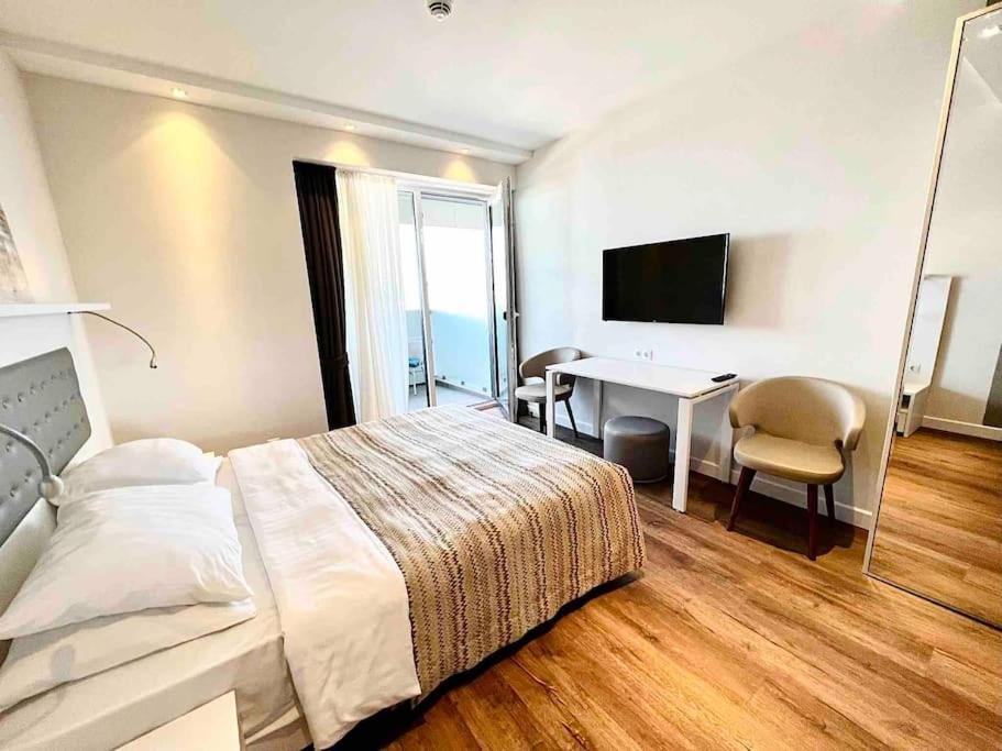 Studio apartment in Alliance Palace, Batumi Prezzi aggiornati per il 2023