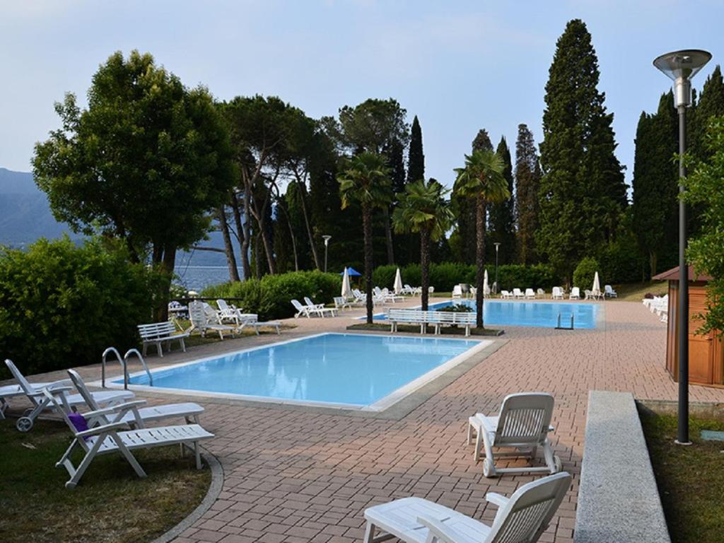 The swimming pool at or close to Gardenia