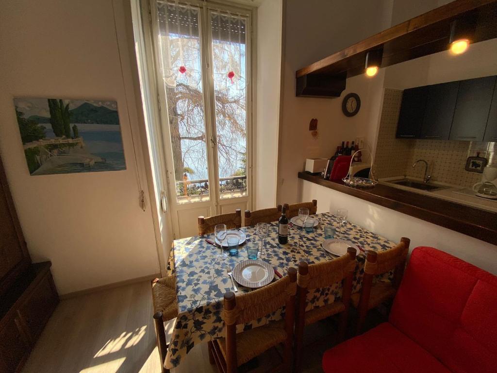 A kitchen or kitchenette at Gardenia