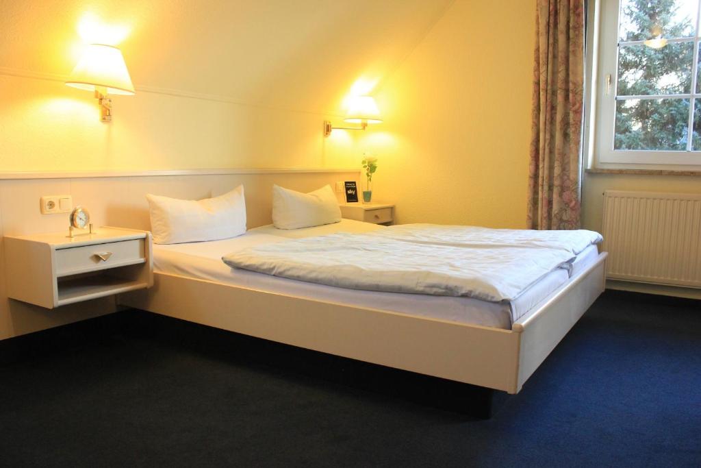 Hotel Altenwerder Hof - Resim 24