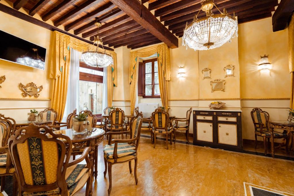 Posezení v ubytování Hotel Palazzo Alexander