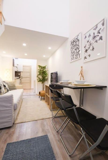 Posedenie v ubytovaní 1 bedroom flat in Nyar str., Central