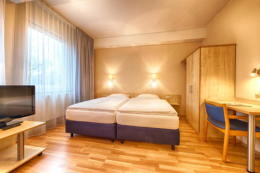 enjoy hotel Berlin City Messe - Resim 9