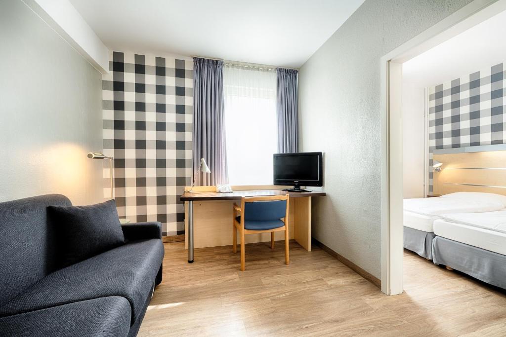enjoy hotel Berlin City Messe - Resim 18