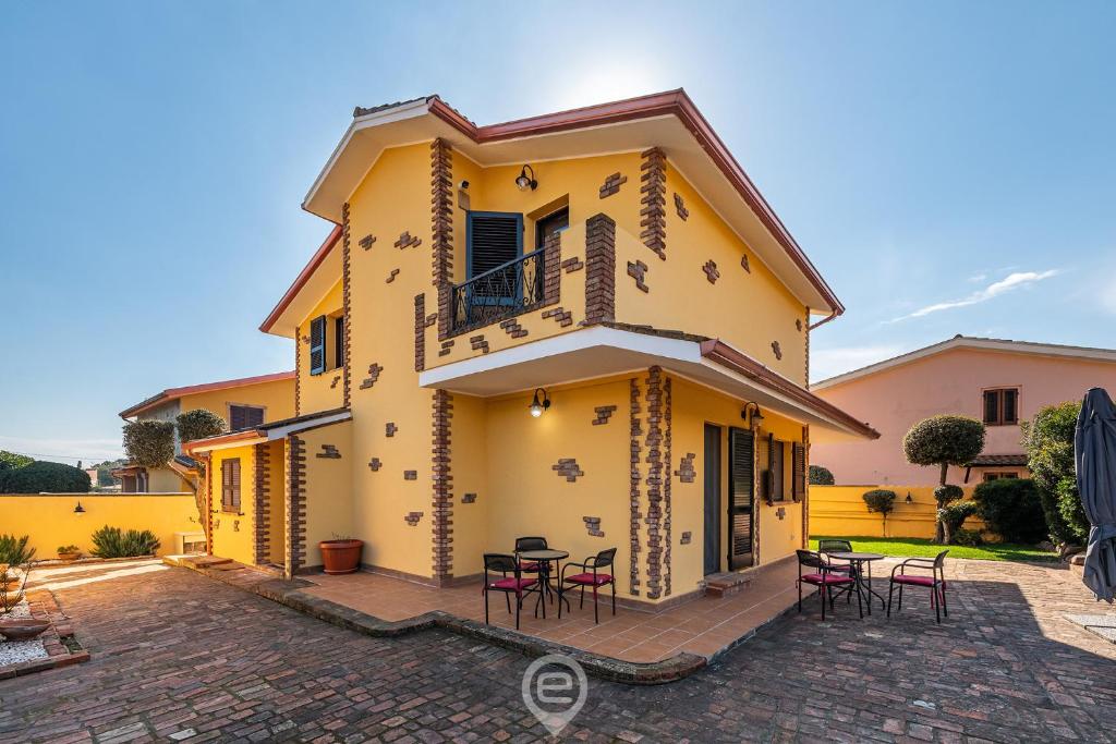 Το κτήριο όπου στεγάζεται  η βίλα