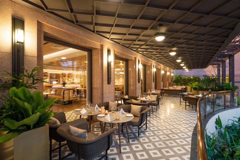 Lotte Hotel Saigon 7