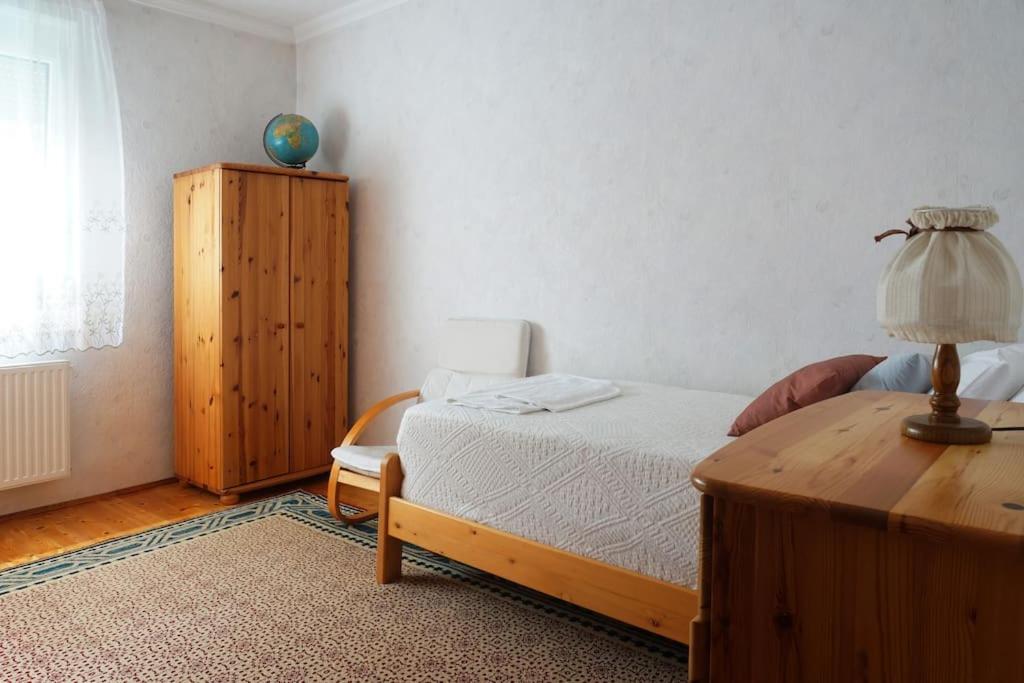 Posteľ alebo postele v izbe v ubytovaní Kis Tisza fishing guest house