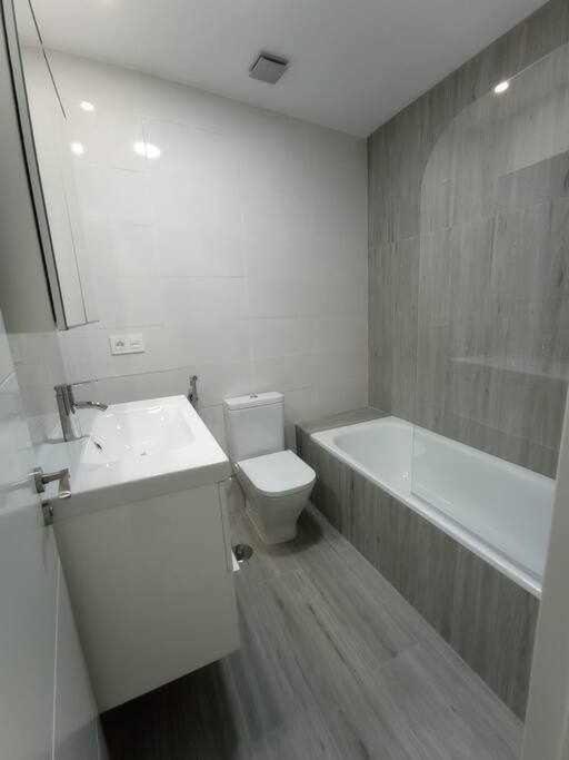 Kúpeľňa v ubytovaní 4 rooms pkg Marmoles Malaga