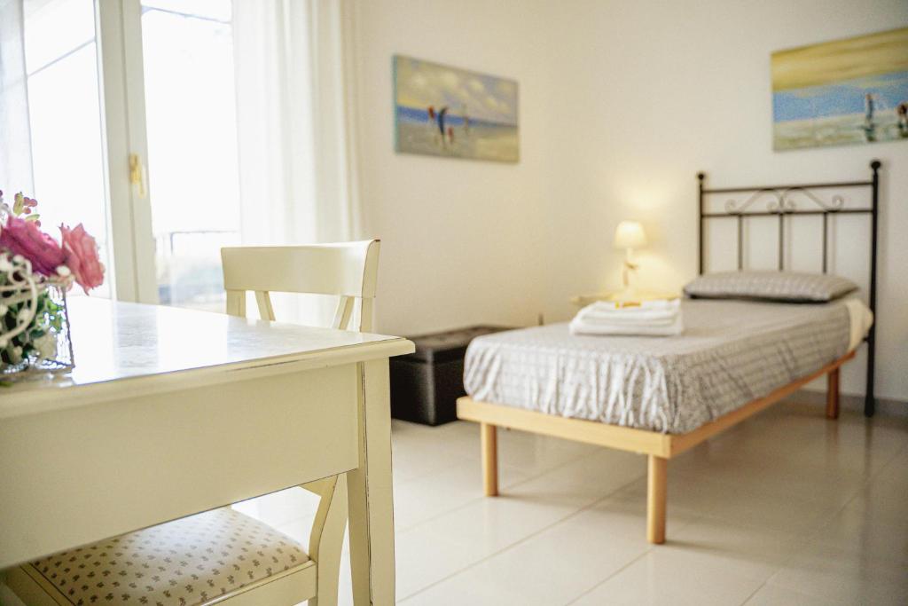 S'ARD Guest House Sassari - Doppel- Oder Zweibettzimmer Mit Gemeinschaftsbad