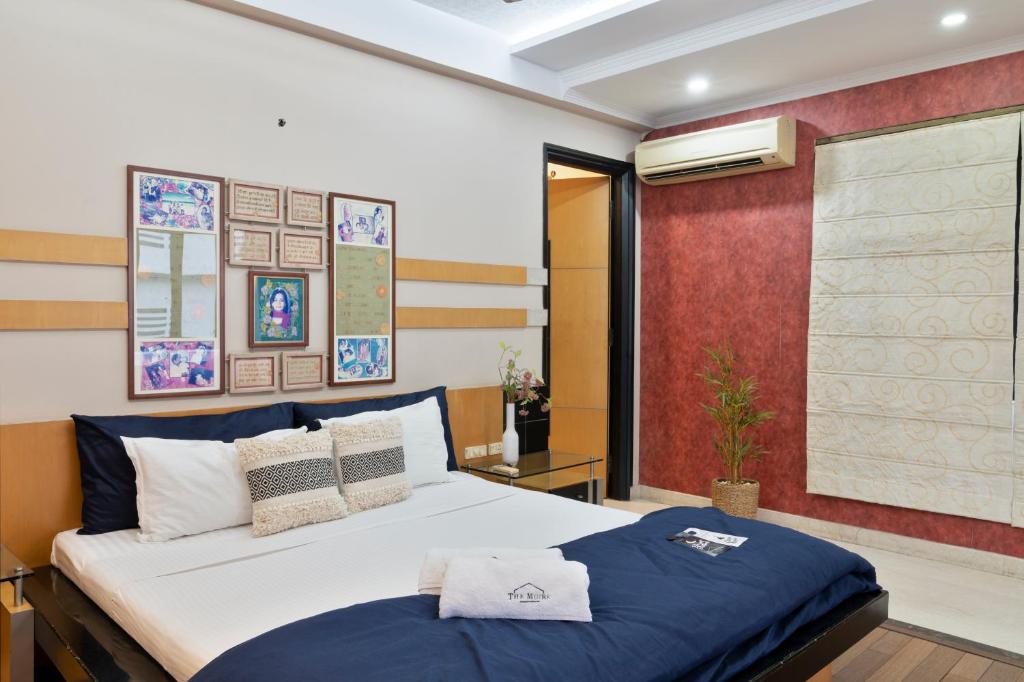 The Moira - Bed and Breakfast - Deluxe King Room