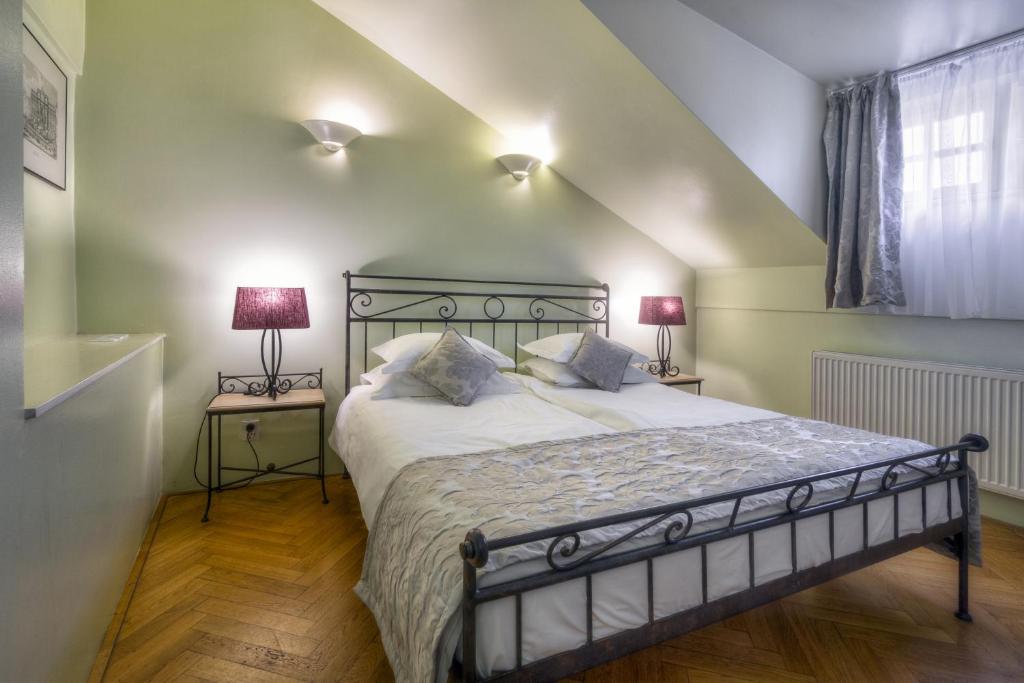 Black Star Suites - Resim 16