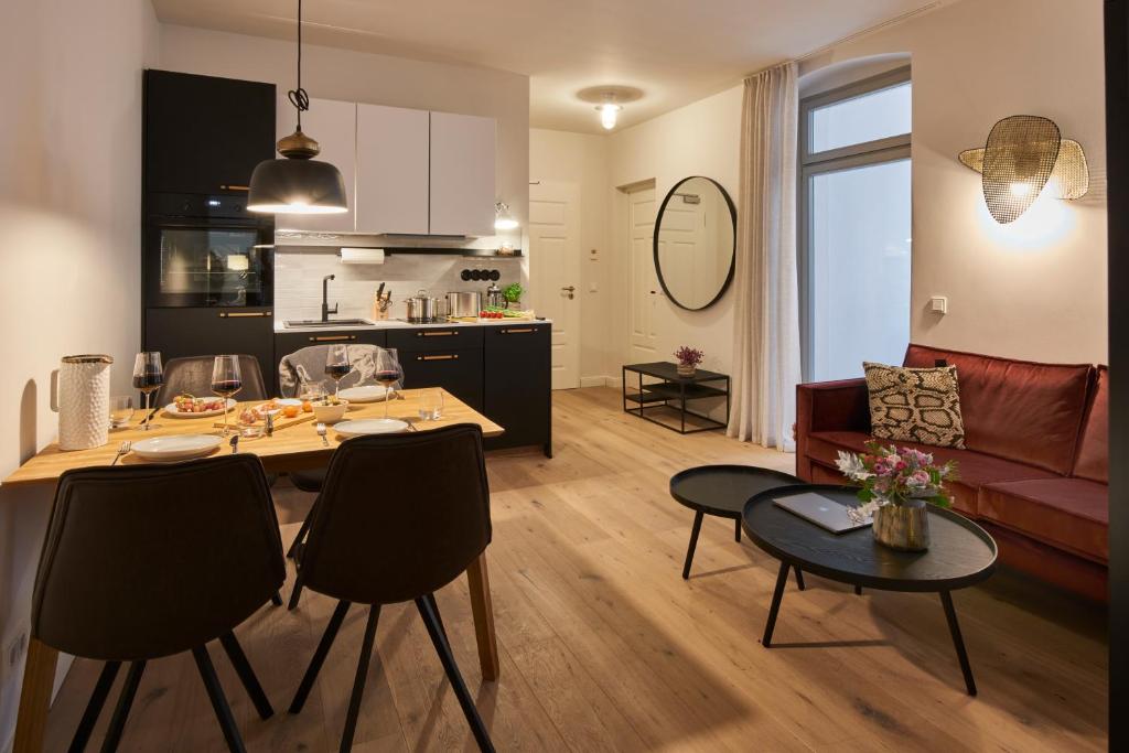 Kuchyň nebo kuchyňský kout v ubytování VIA`s Appartements und Ferienwohnungen